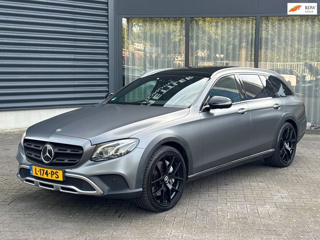 Image of Mercedes-Benz E 350