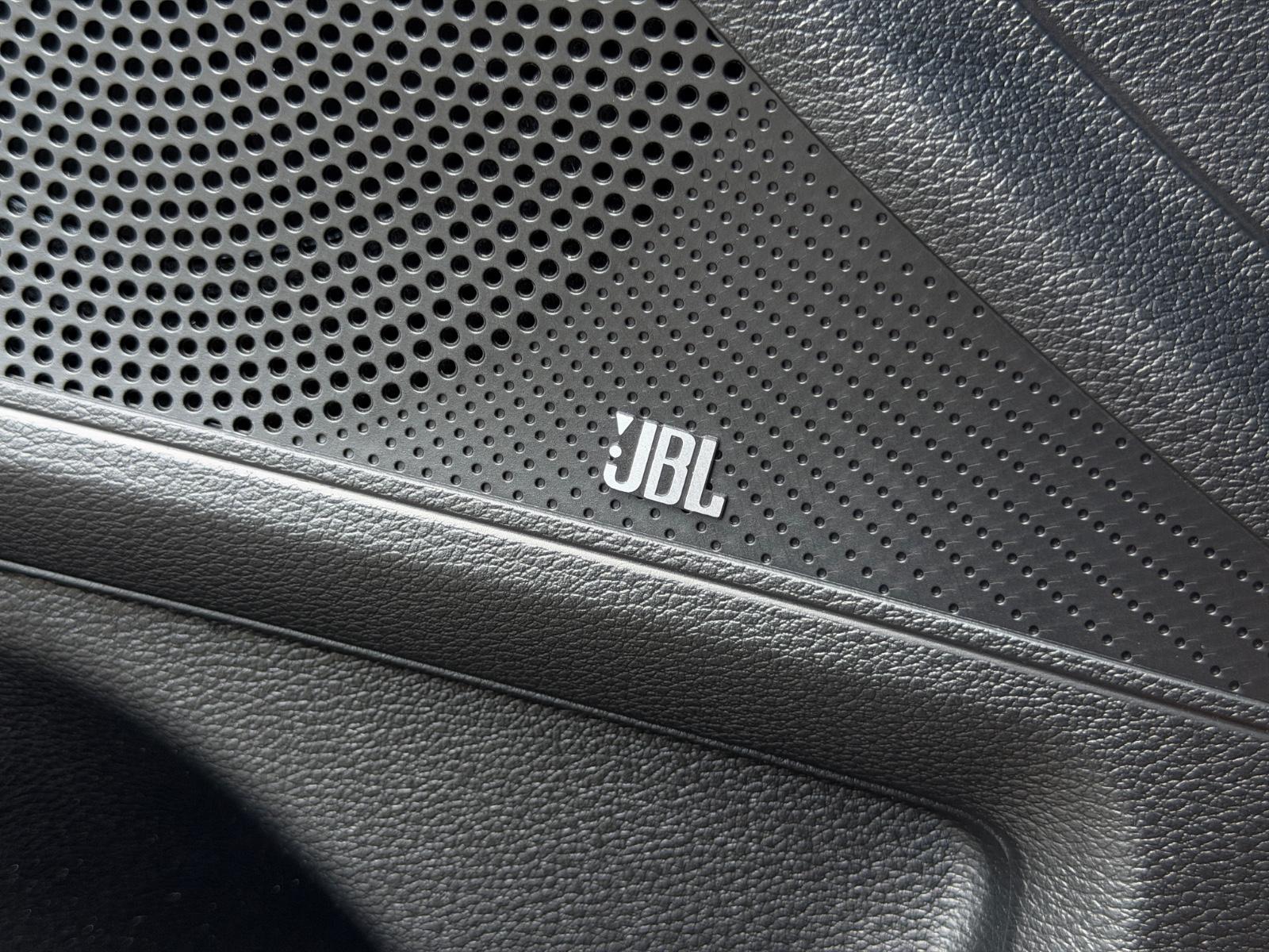 Kia Ceed GT/Automatik/LED/JBL/AHK/Alcantara/47700km