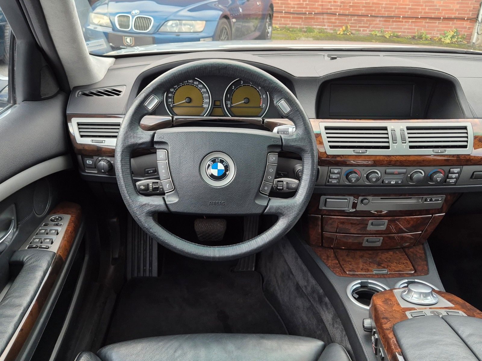 Fahrzeugabbildung BMW 760Li A/Erstlack/Orig. km/Ausnahmezustand