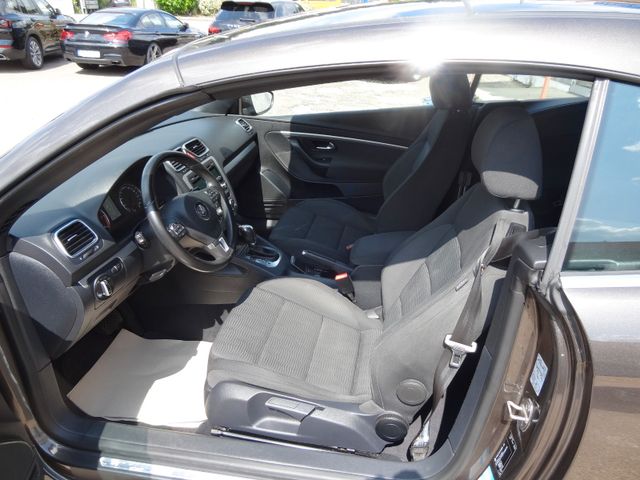 Fahrzeugabbildung Volkswagen Eos/Xenon/2.Hd/DSG/StH/84.000km/140PS/PDC/