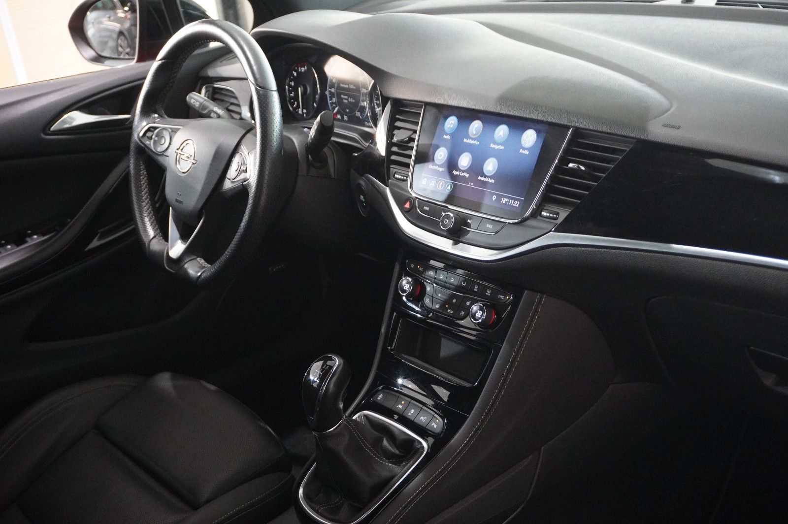 Fahrzeugabbildung Opel Astra K ST 1.5D ULTIMATE NAVI/SH/KAMERA/BOSE/AHK