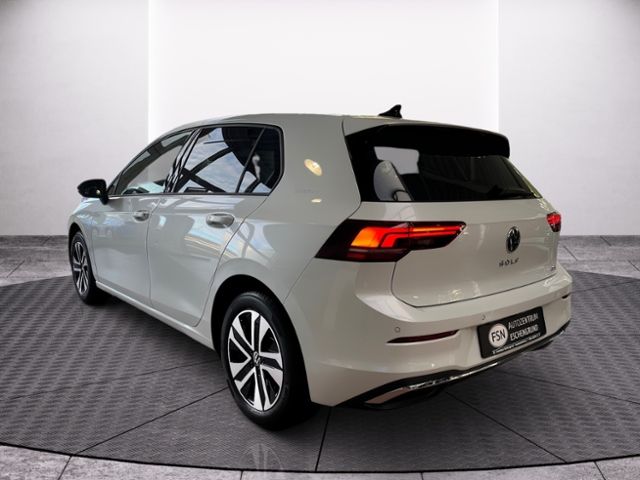 Fahrzeugabbildung Volkswagen Golf 1.5 eTSI DSG ENERGY NAVI GJR LED KAMERA