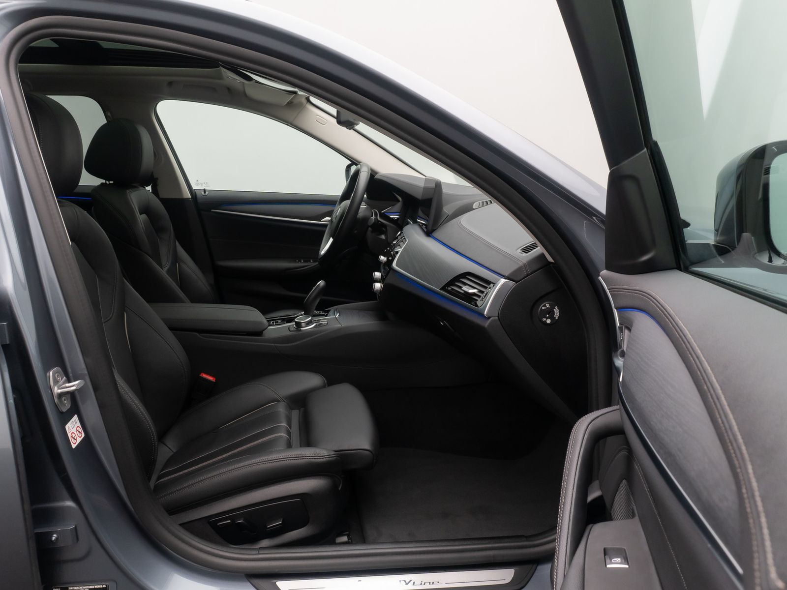 Fahrzeugabbildung BMW 540i xD Luxury Line Panorama Kamera HUD 4xKlima