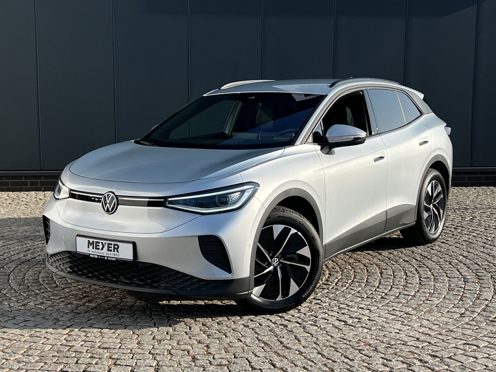 Fahrzeugabbildung Volkswagen ID.4 Pro 210 kW *Infotainment-Paket, Design-Pake