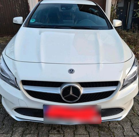 MERCEDES-BENZ Mercedes-Benz CLA Shooting Brake