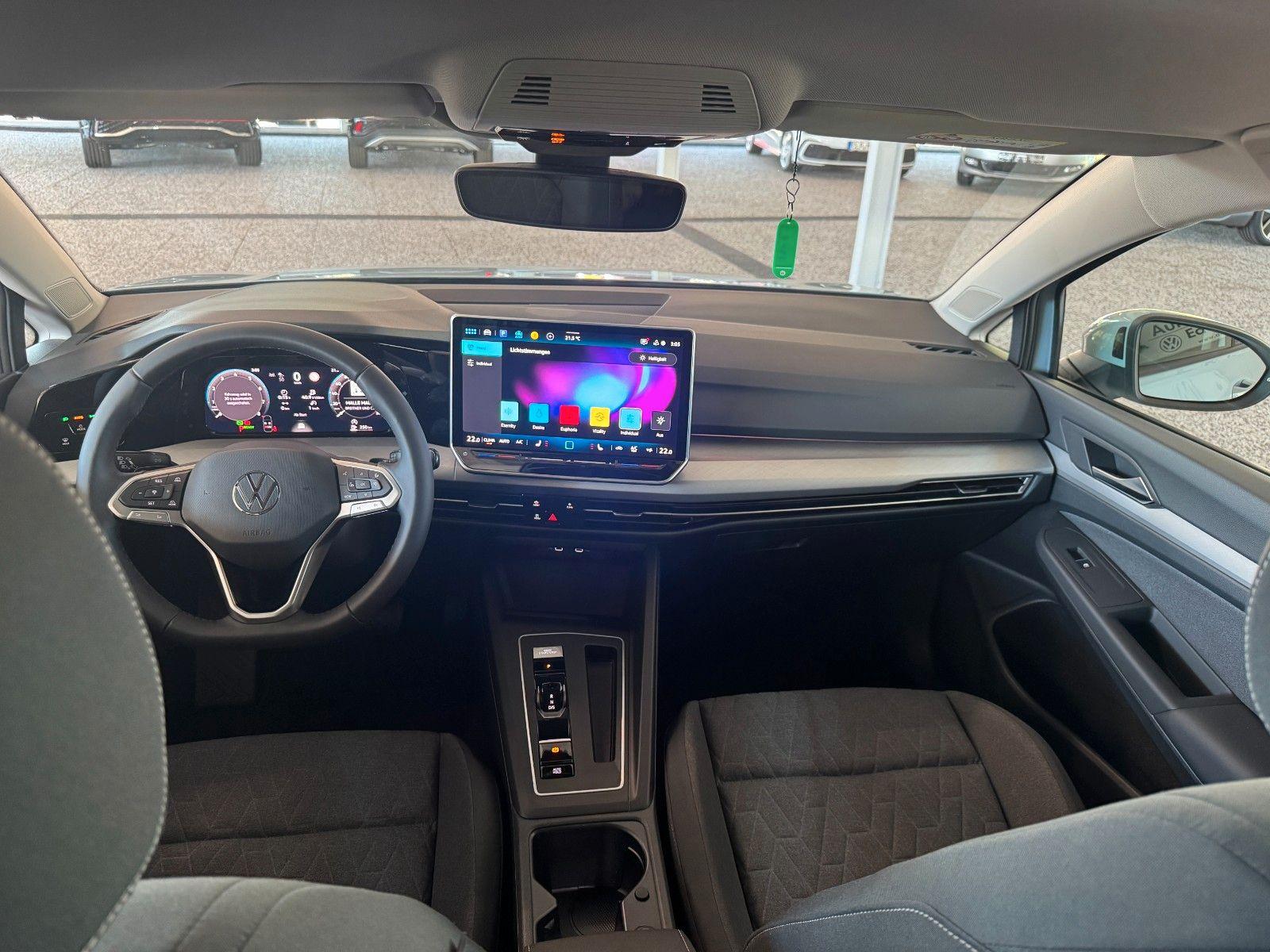 Volkswagen Golf VIII 1.5 eTSI DSG Life KAM APP ACC, миниатюра 14