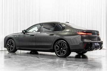 BMW 760 - 11