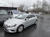 Mercedes-Benz A 180 BlueEfficiency KLIMA/TÜV 27/ALWETTER/EUR6 - gebrauchte Mercedes-Benz A 180 aus dem Jahr 2012