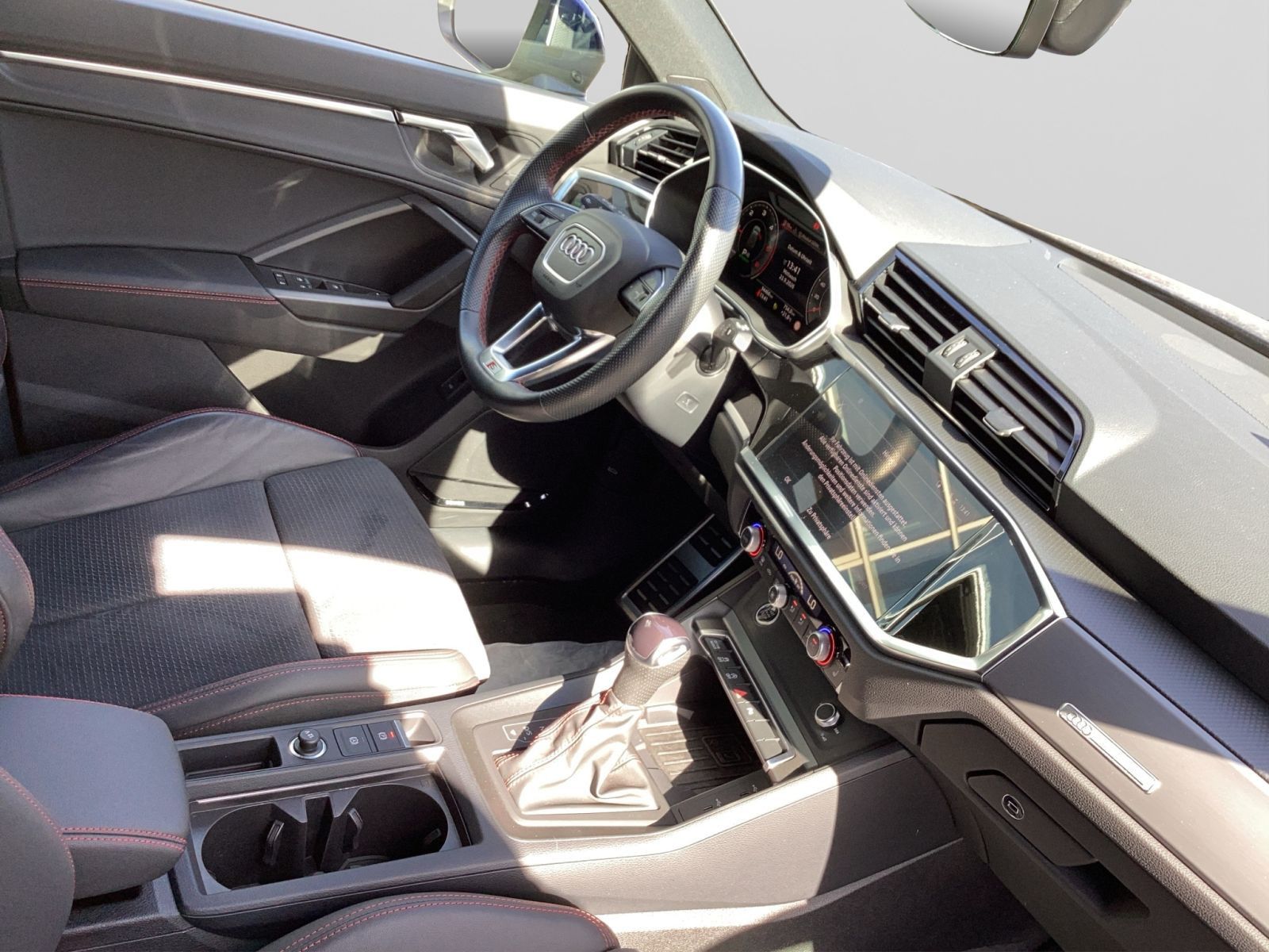 Audi Q3 - Bild 22