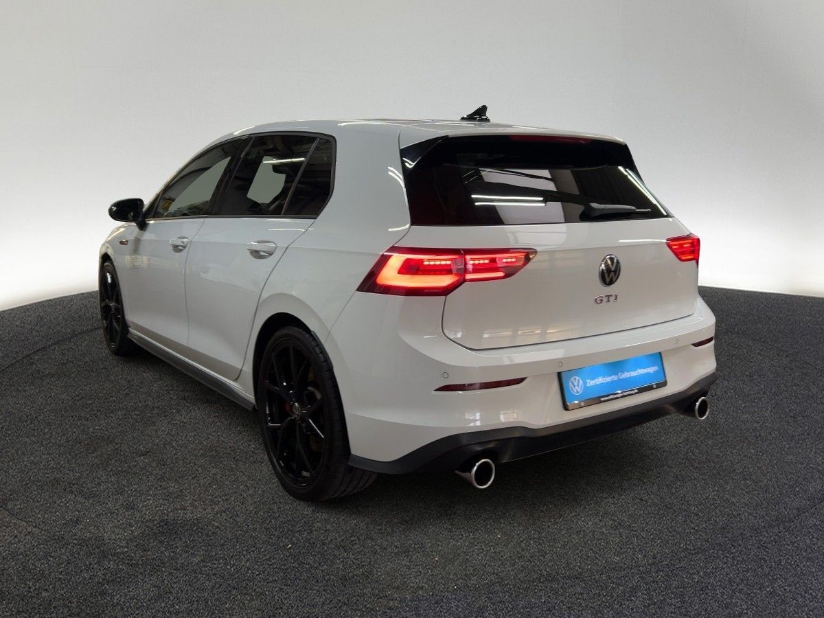 Volkswagen Golf VIII 2.0 GTI DSG Rückfkamera Navi Sitzhzg foto 3