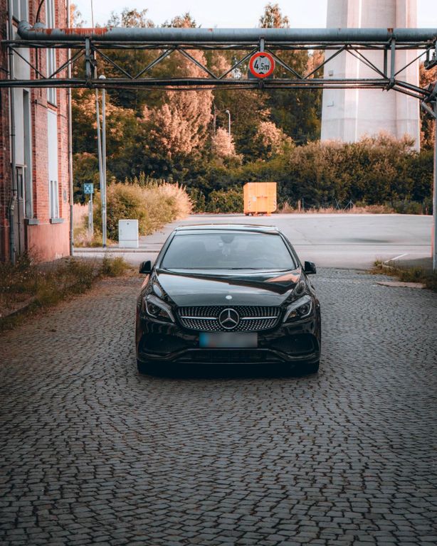 Image of Mercedes-Benz A 220