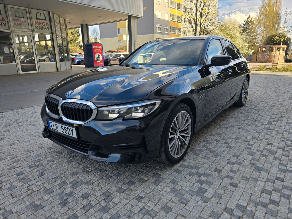Image of BMW 320