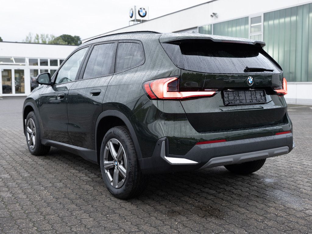 BMW X1 xDrive 20d PANO HUD 360° LED NAVI KAMERA SHZ foto 9