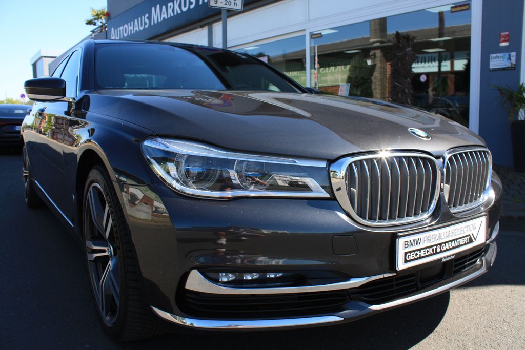 Image of BMW 740