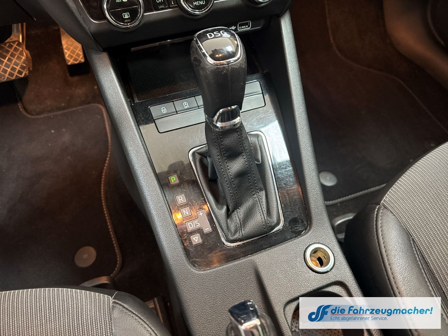 Fahrzeugabbildung SKODA Octavia Combi Style 1.6 TDI DPF Navi Sperrdiff.
