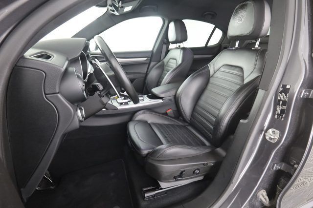 Alfa Romeo ALFA ROMEO Stelvio Stelvio 2.2 Turbodiesel 210 C imagem 2