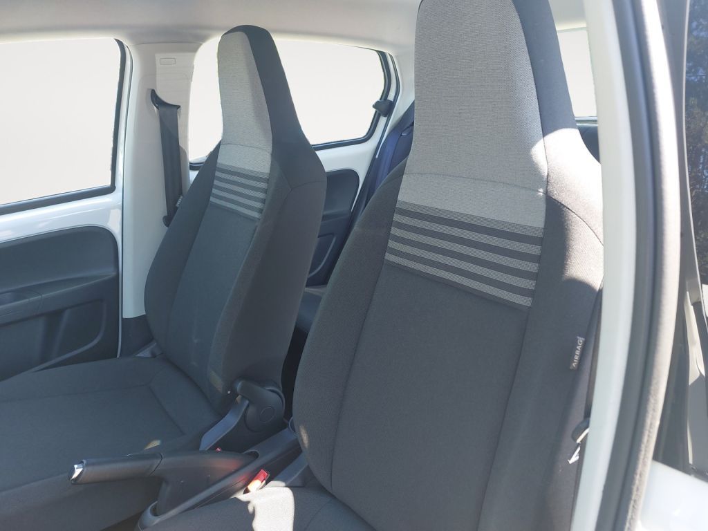 Fahrzeugabbildung Volkswagen e-up CCS-Ladedose Sitzheizung,Climatronic,DAB