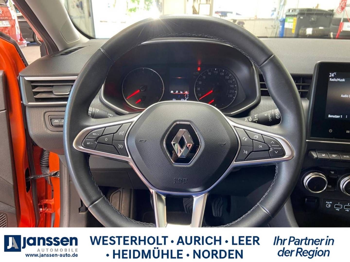 Fahrzeugabbildung Renault CLIO ZEN TCe 90