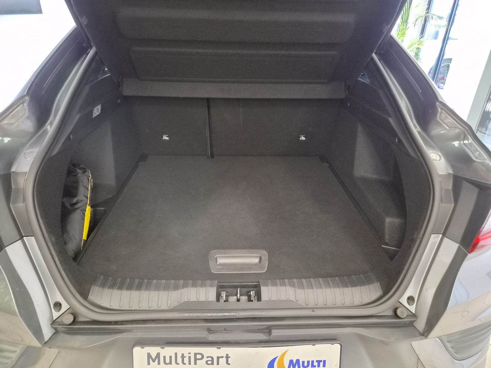 Fahrzeugabbildung Renault Arkana R.S. Line / LED / 1. HAND / SCHECKHEFT
