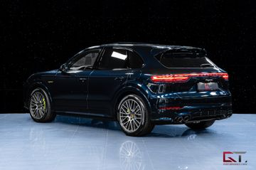 Porsche Cayenne - 6