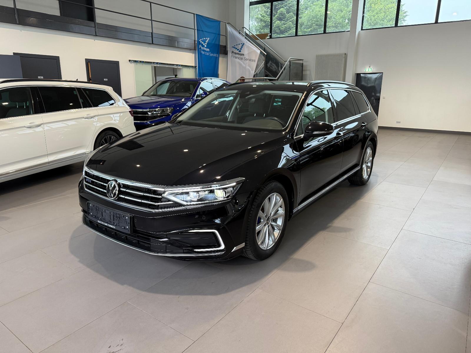 Volkswagen Passat GTE 1.4 TSI DSG AID/MATRIX/STHZ/360°/AHK