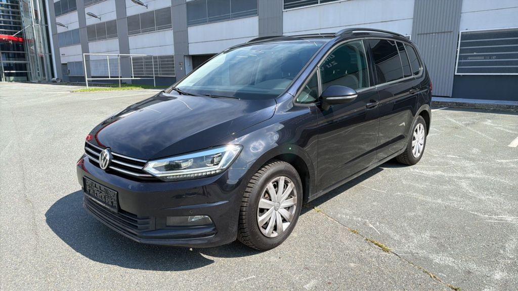 Image of Volkswagen Touran