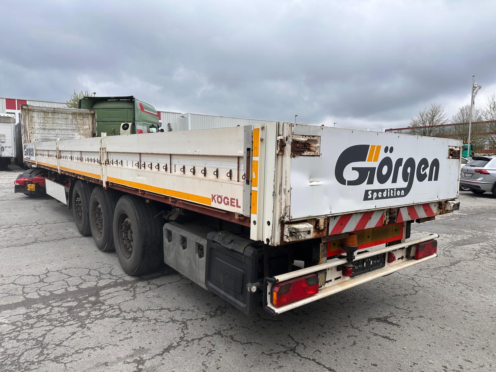 Kögel SN24 3 Achs Baustoff Bordwände LiFT SAF Achsen