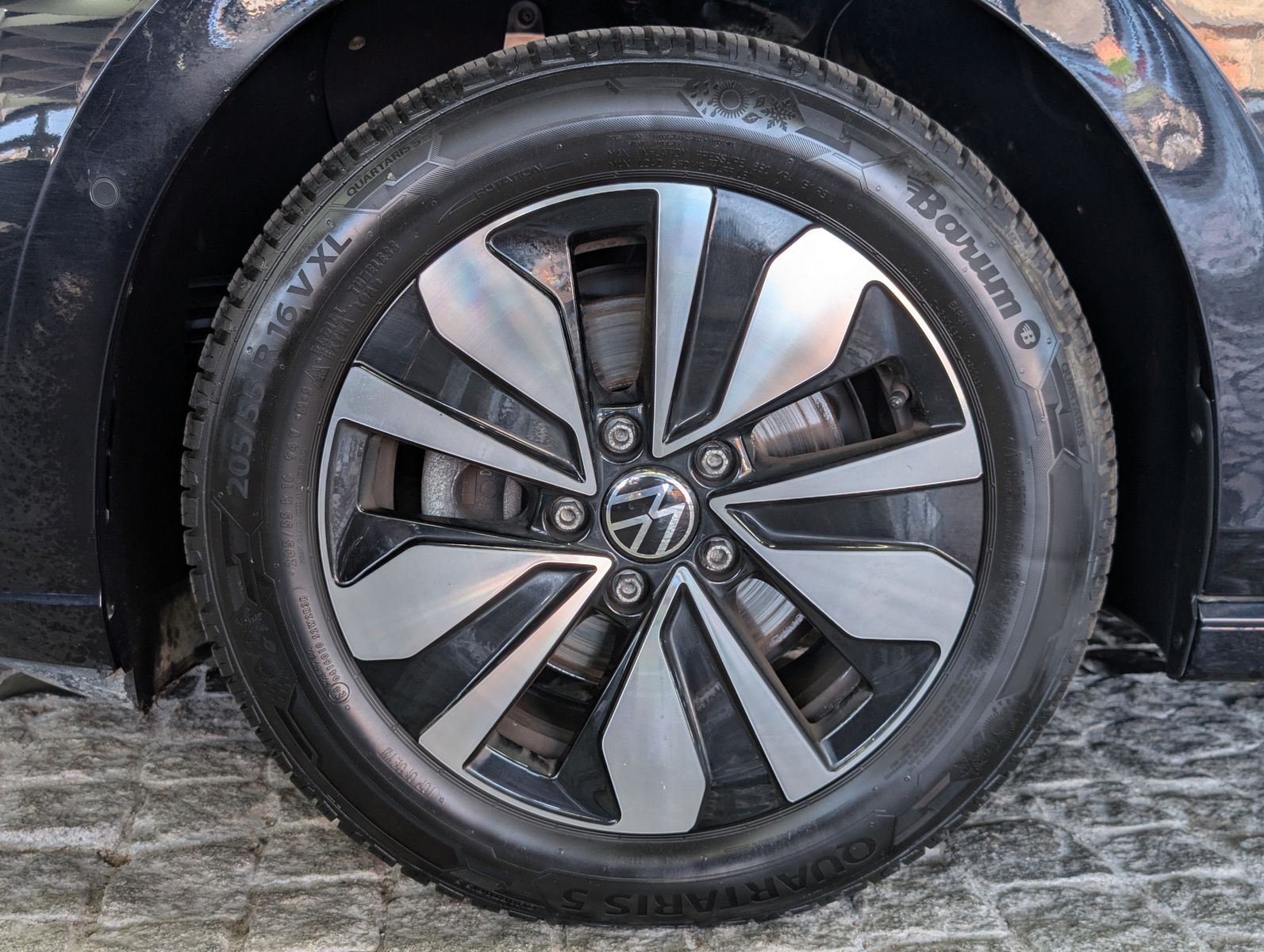 Fahrzeugabbildung Volkswagen Golf Move 1.5 TSI ACC LED SHZ VIRT AMBI APP BHL