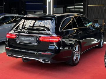 Mercedes E 220 - 5