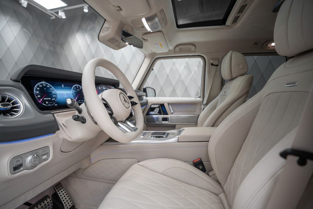 G 63 AMG 2026 GOLD/BEIGE - Bild 13