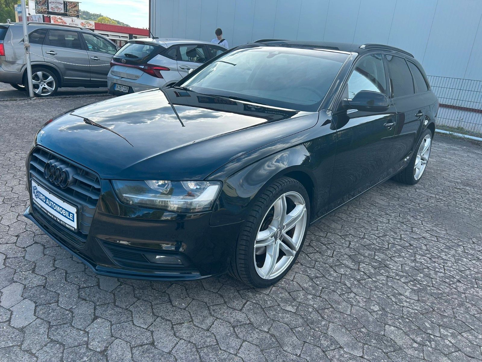 Audi A4 - 1