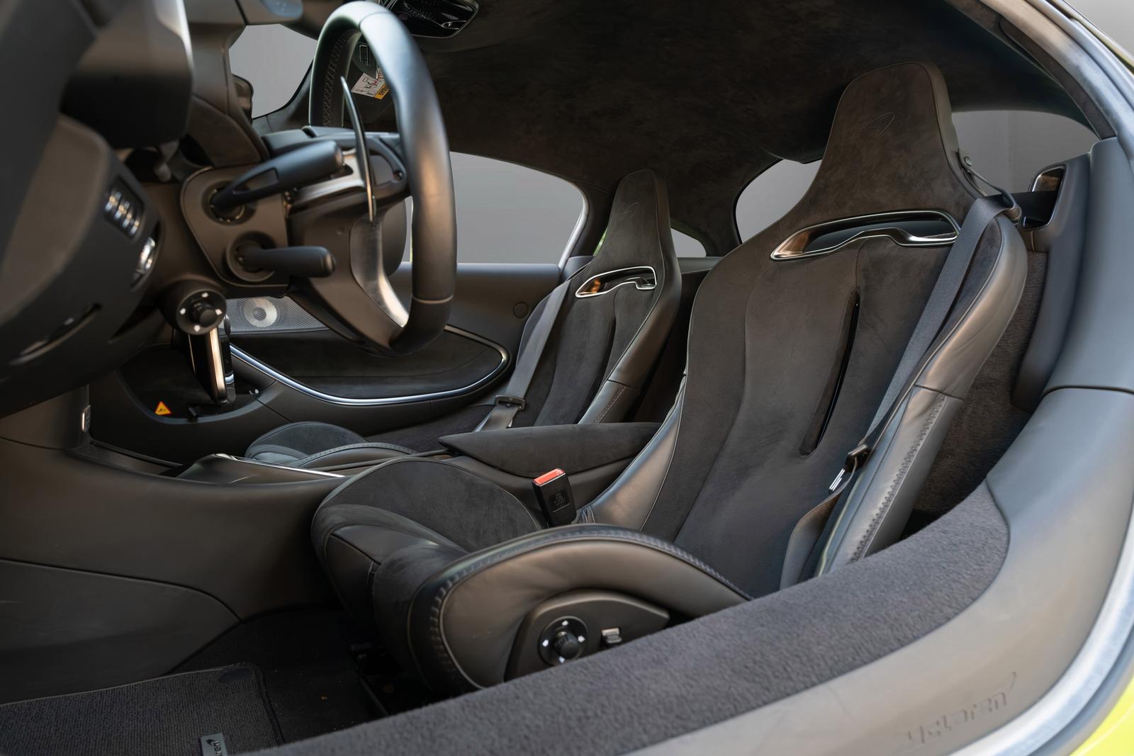 McLaren Artura 3 Jahre Garantie & 2 Jahre Service inkl