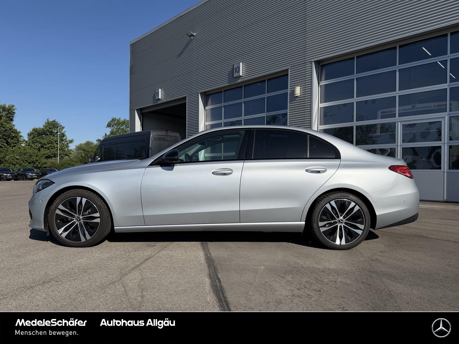 Mercedes-Benz C 180 Avantgarde Night 18" Pano D-Light 3D NP59