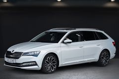 SKODA Superb Combi 2.0 TDI L&K 4x4*Massage*LED*ACC*PSD