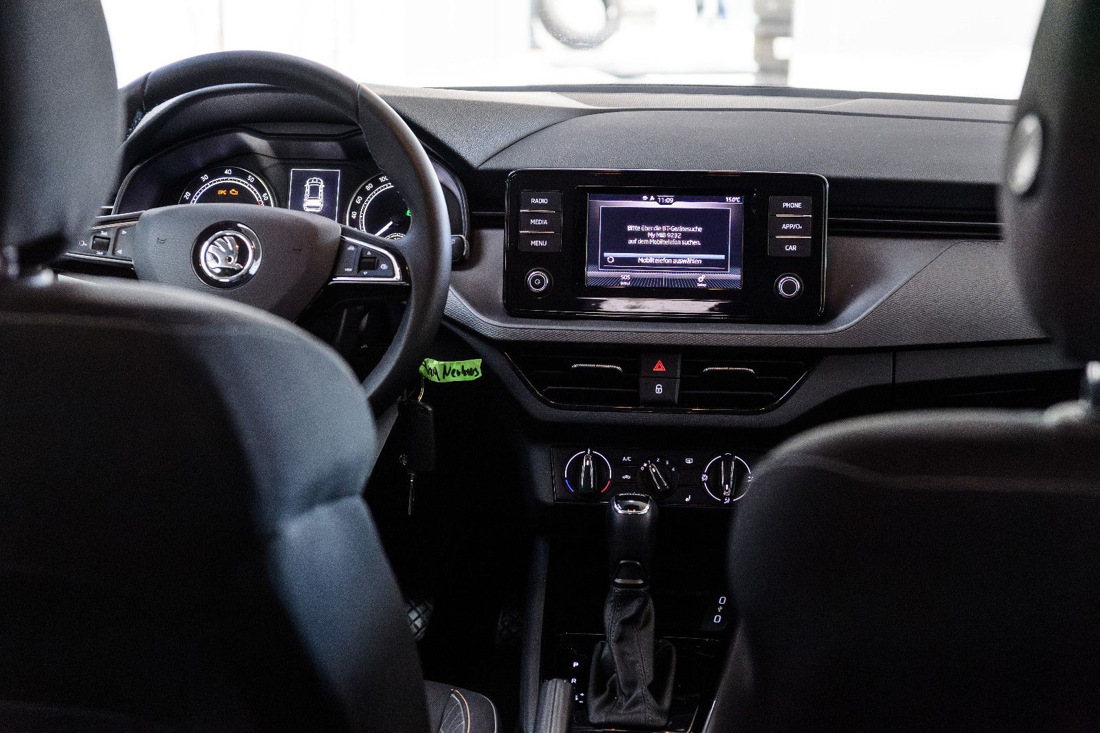 Fahrzeugabbildung SKODA Kamiq Ambition 1.0 DSG LED+AHK+SHZ+GRA