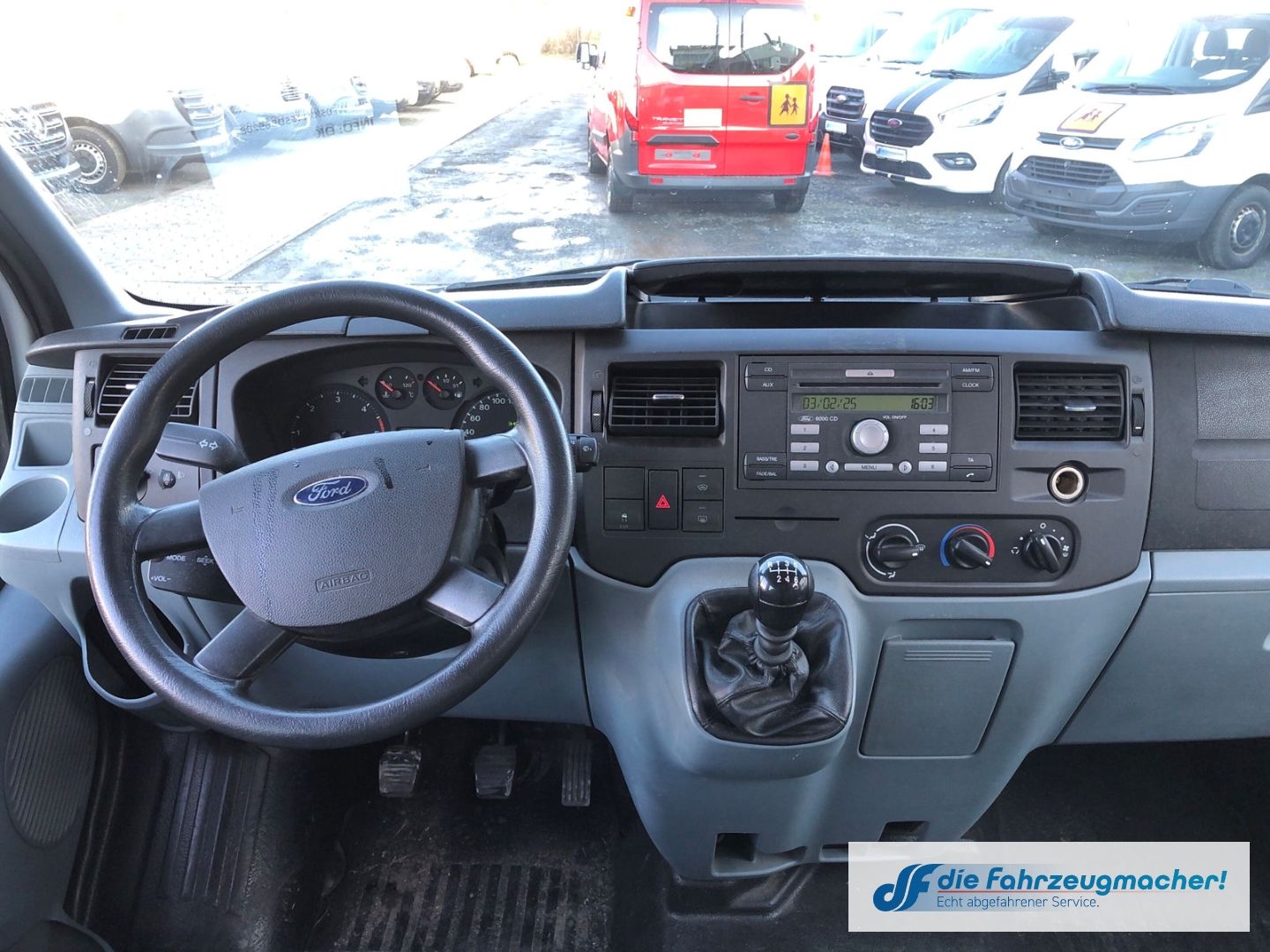 Fahrzeugabbildung Ford Transit Kombi FT 300L Trend KLima 2.2 TDCI *1174