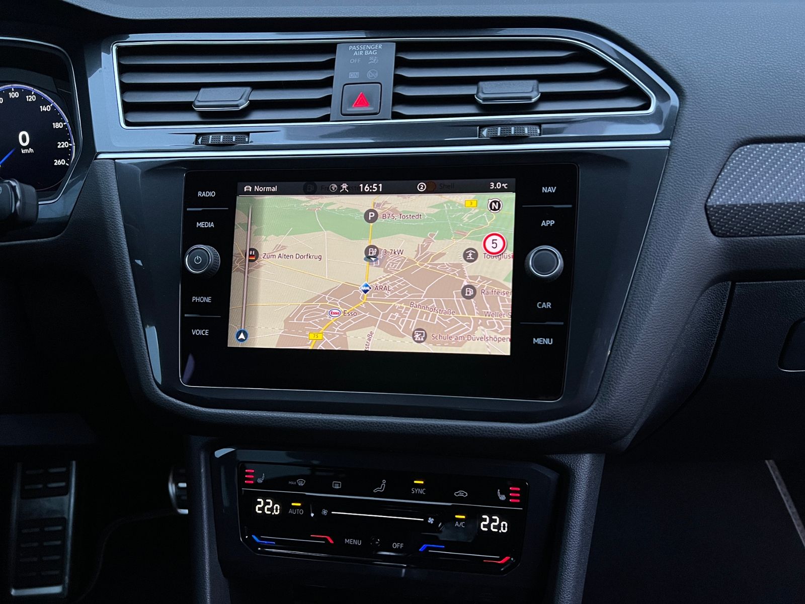 Fahrzeugabbildung Volkswagen Tiguan Allspace R-Line 2.0 TDI DSG 4MOTION *AHK,