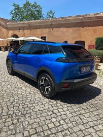 Peugeot 2008 - 4