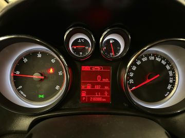 MYAUTOCENTER – Gebraucht- und Jahreswagen mit Werkstattservice in Pfaffenhofen Opel Astra J Sports Tourer Exklusiv *2. Hand*Kamera*