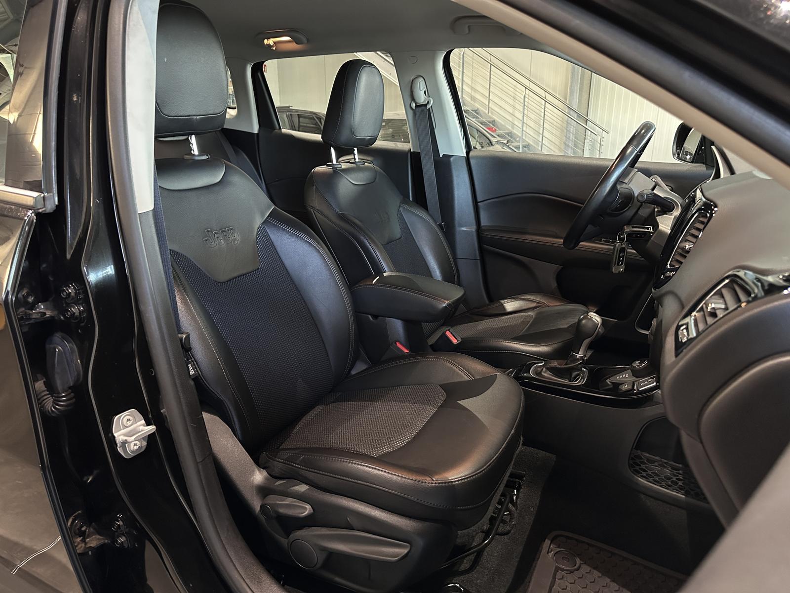 Jeep Compass Limited 4WD *AHK, NAVI, CARPLAY*