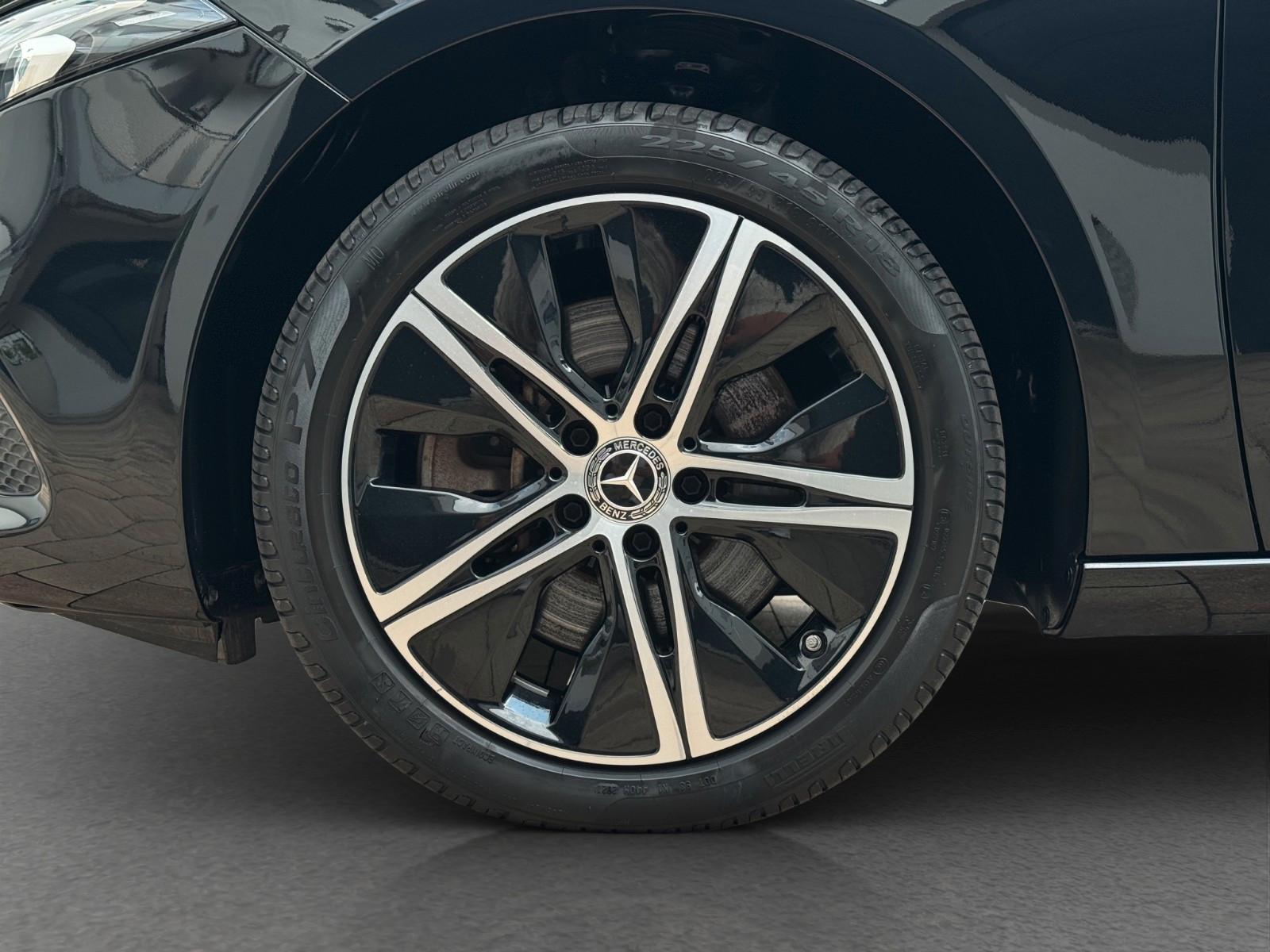 Mercedes-Benz A 250 e Progressive Night MultiBeam|Wide|DISTR.