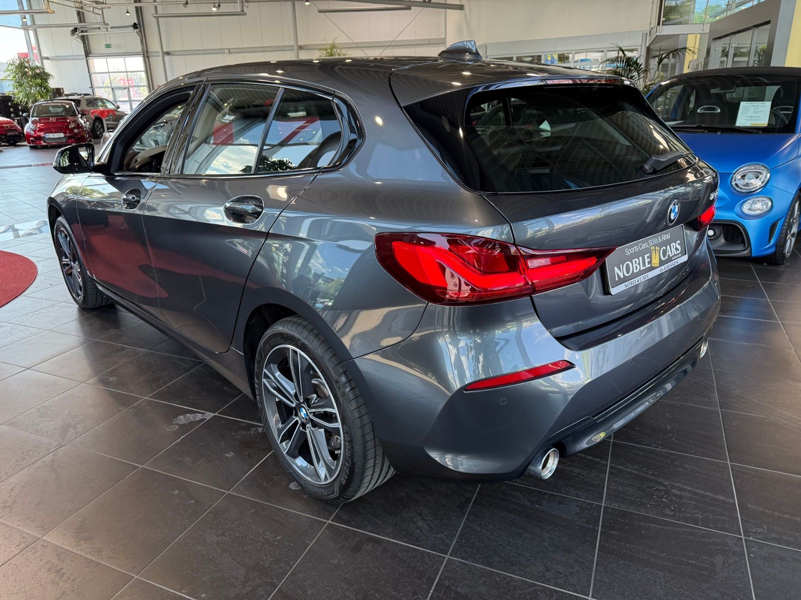 Fahrzeugabbildung BMW 120 i Sport Line LED NAVI ALU