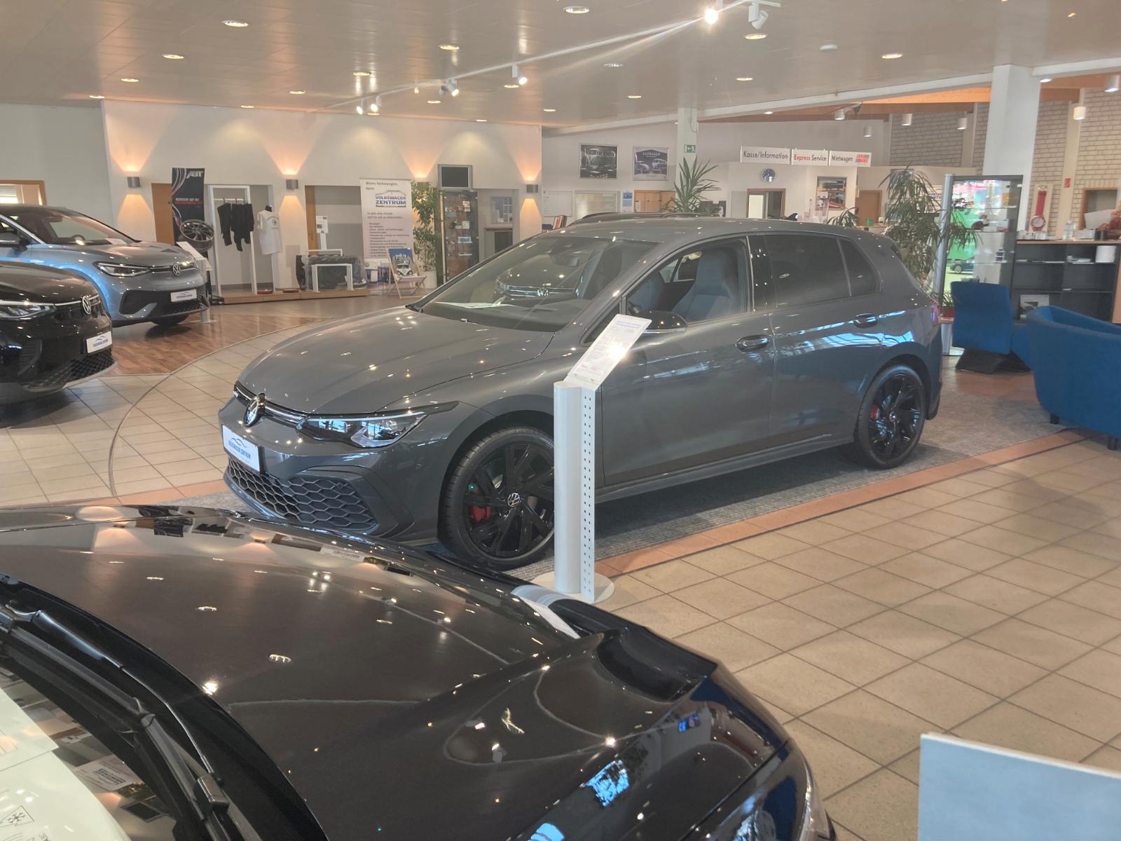 showroom-image-bottom