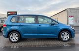 Volkswagen Touran Trendline BMT/TÜV Neu/Navi/1Hand - VW Touran Gebrauchtwagen in Bonn