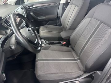 Volkswagen T-Roc - 12