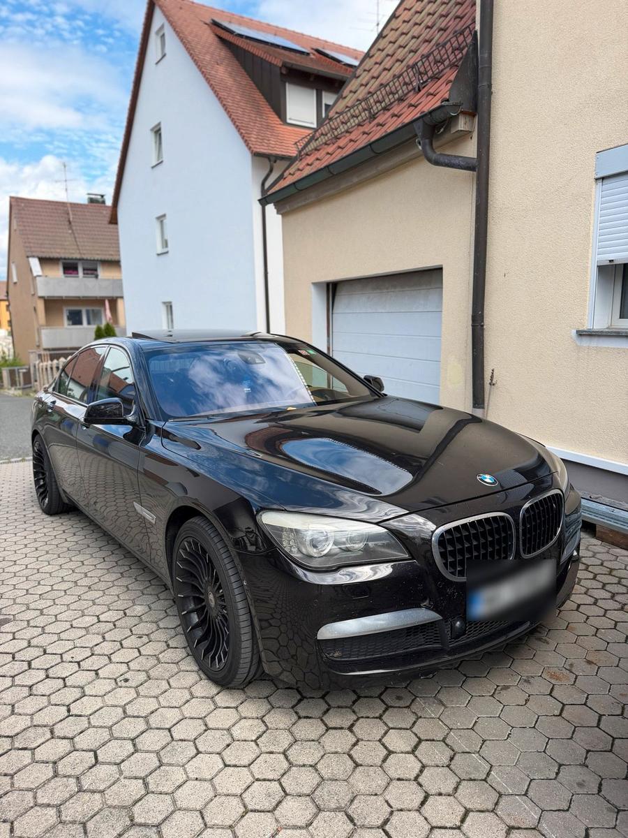 BMW 740
