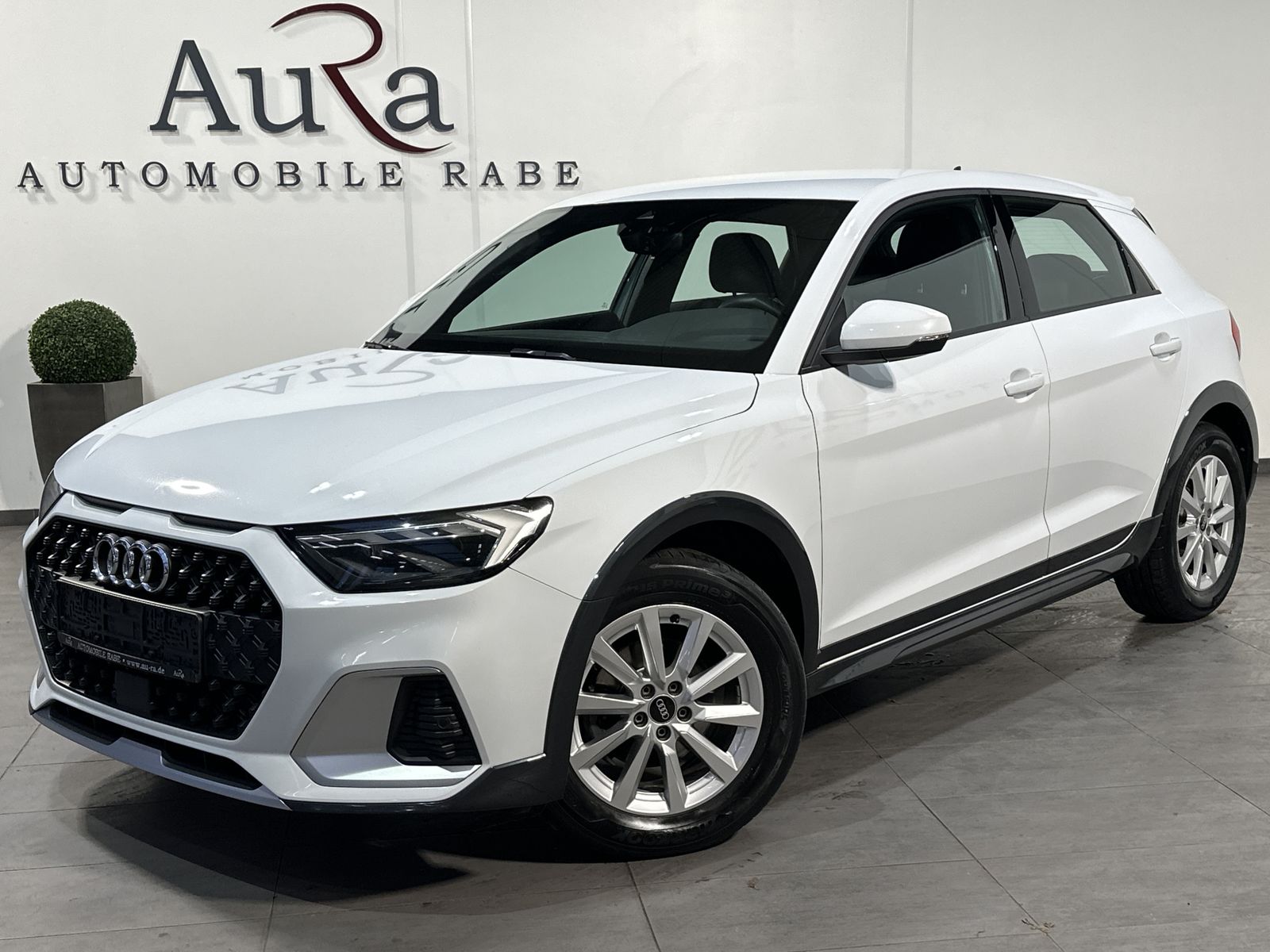 Fahrzeugabbildung Audi A1 30 TFSI City Carver S-Line NAV+LED+V-COCKPIT