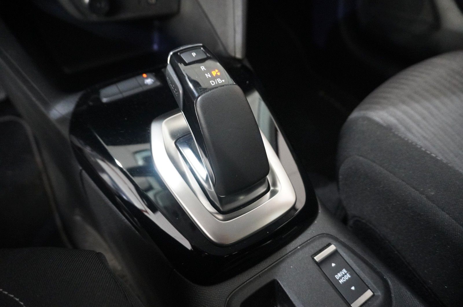 Fahrzeugabbildung Opel Corsa-e  EDITION 7,4kw/50kwh/Allwetter/SOH=91%