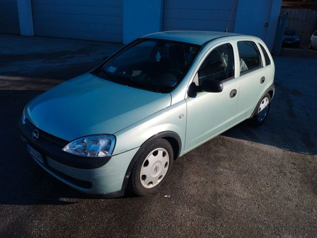 Opel Corsa 1.2i neopatentati