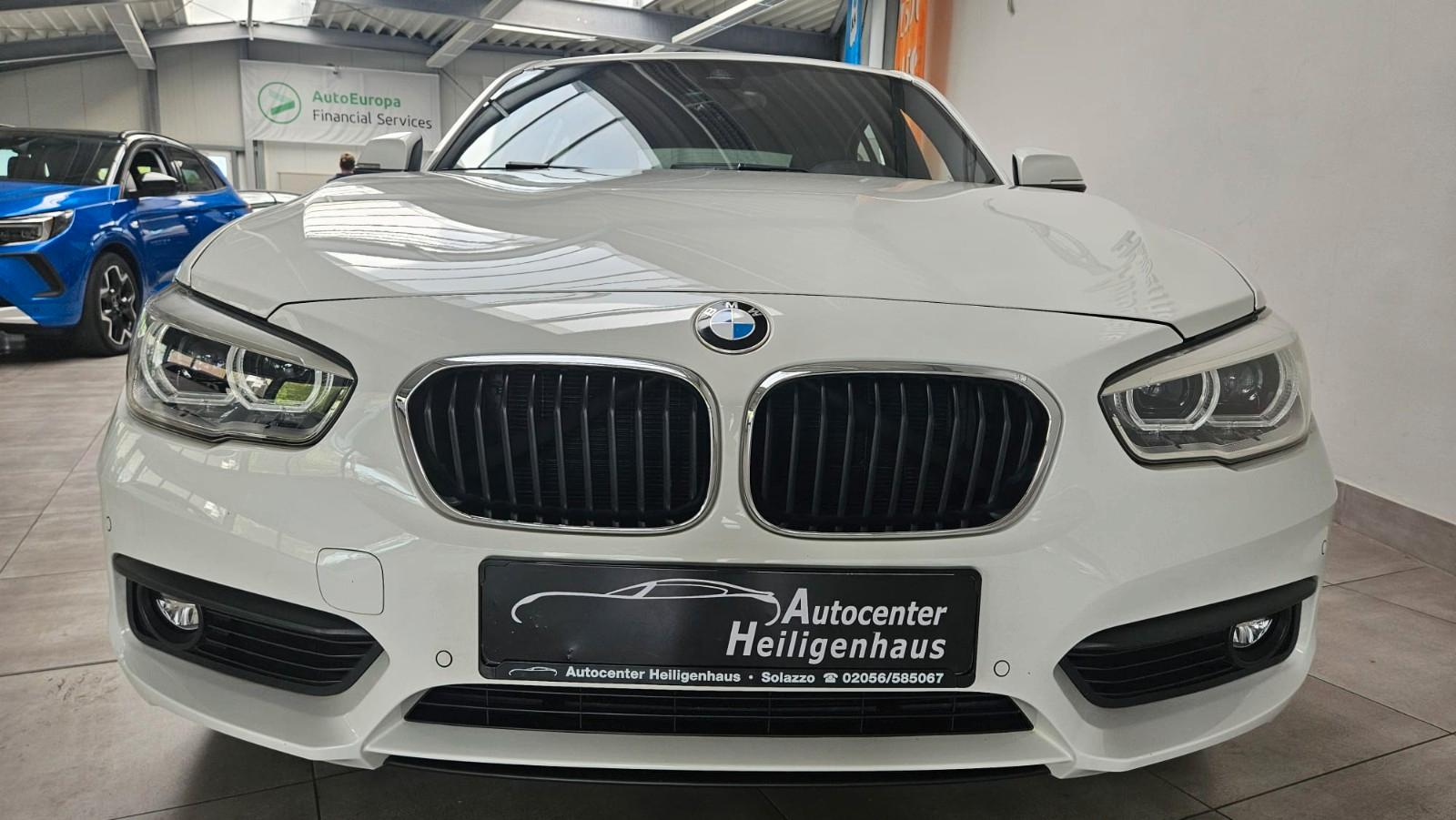 BMW 120i Vollleder Navi Tempomat Sitzheizung PDC LED